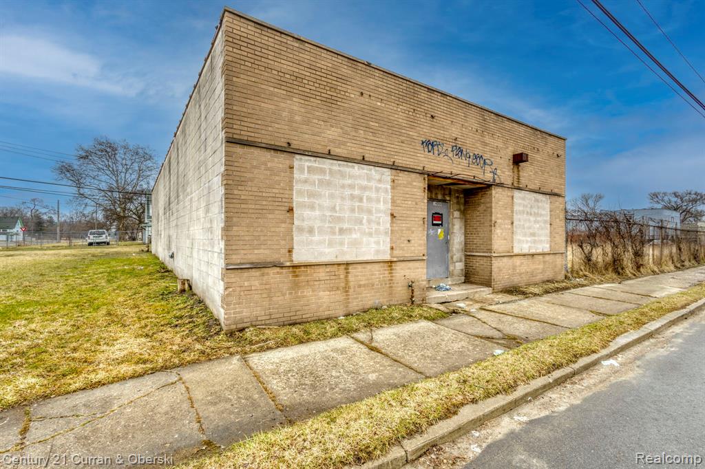 14008 Meyers Road - Photo 4