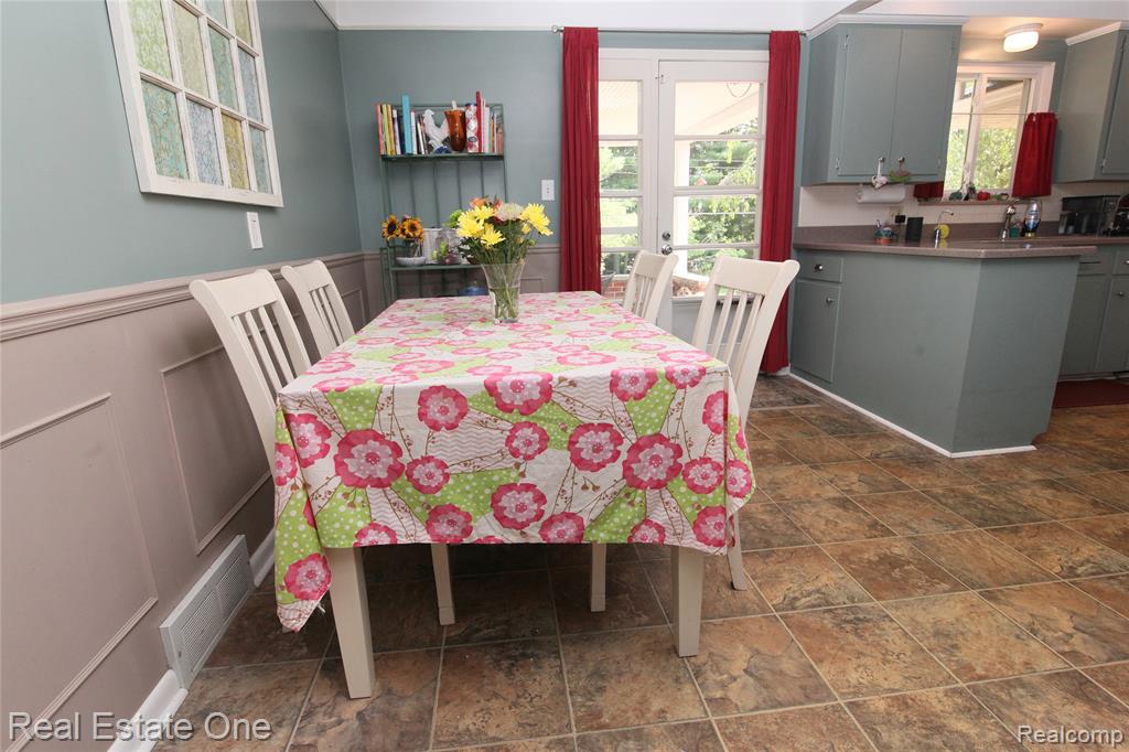 483 Rochdale Drive S, Rochester Hills, MI 48309 — Photo 20