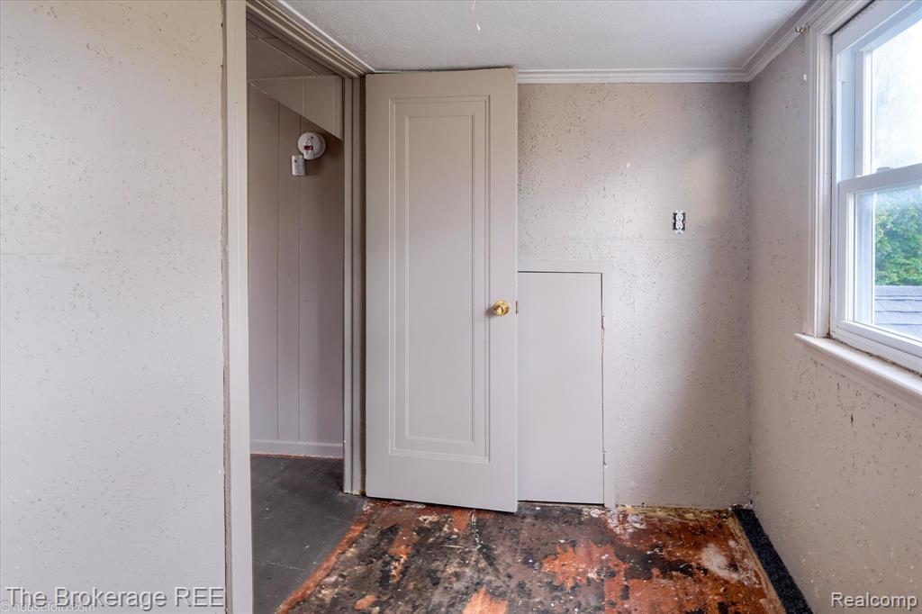 6449 Lapeer Road, Burton, MI 48509 — Photo 36