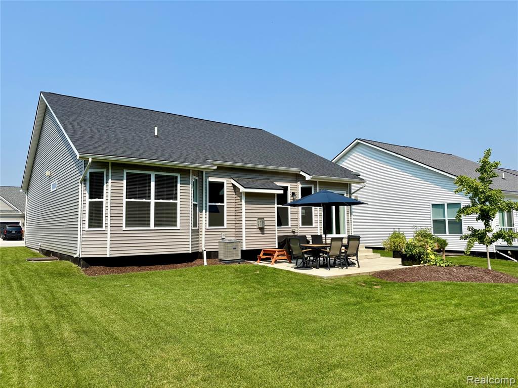 73 Coppice Way, White Lake, MI — Photo 10