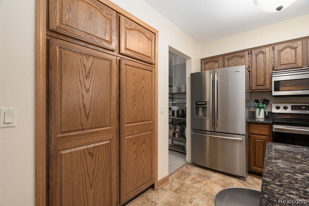 9904 CEDAR ISLAND Road, White Lake, MI — Photo 13