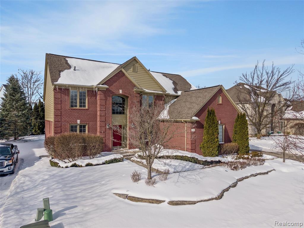 55453 Macintosh Court, Shelby Twp, MI 48316 — Photo 2