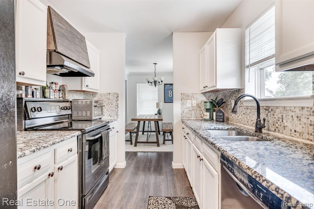21063 WOODSIDE Avenue, Ferndale, MI 48220 — Photo 14