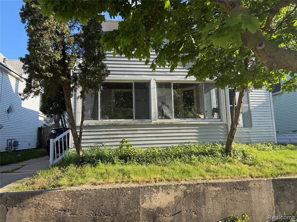 742 Olympia Street SW, Grand Rapids, MI 49503 — Photo 2