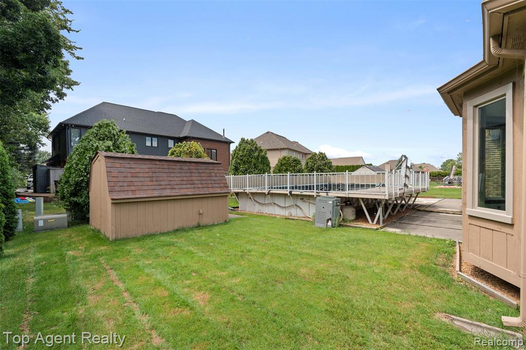 40363 Denbigh Drive, Sterling Heights, MI 48310 — Photo 25
