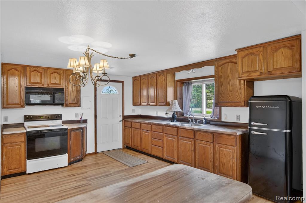 18944 Doyle Road, Gregory, MI 48137 — Photo 12