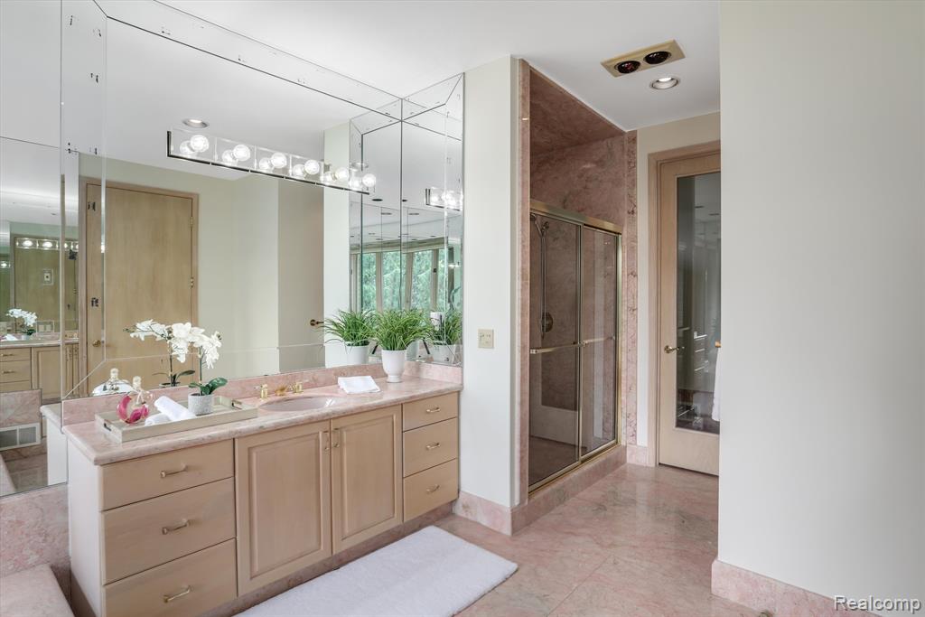 4733 W WICKFORD, Bloomfield Hills, MI 48302 — Photo 29