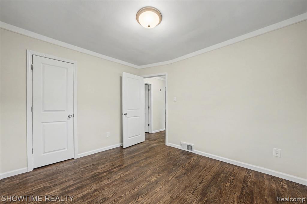 22620 Raven Avenue, Eastpointe, MI 48021 — Photo 16