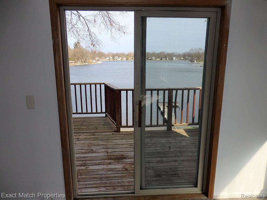 925 MALLOCK Road, White Lake, MI — Photo 27