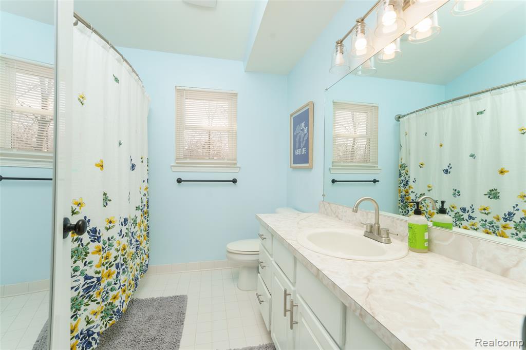 1645 Dartmoor Drive, Howell, MI 48843 — Photo 14