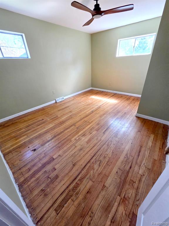 5046 Lafontaine Street, Grosse Pointe, MI 48236 — Photo 12