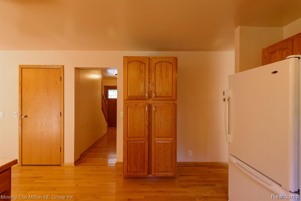 49335 WEAR Road, Belleville, MI 48111 — Photo 18