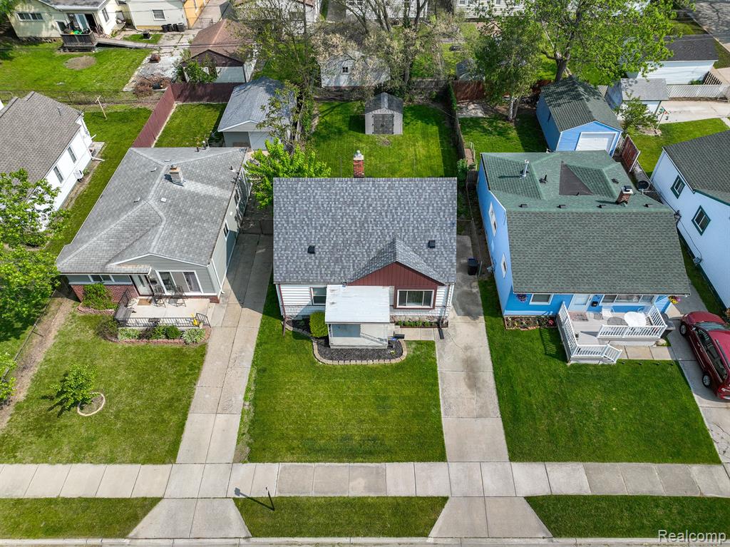 620 W KALAMA Avenue, Madison Heights, MI 48071 — Photo 20