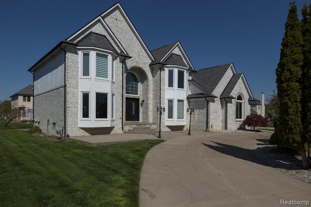 43211 Coralbean Ct Court, Sterling Heights, MI 48314 — front exterior