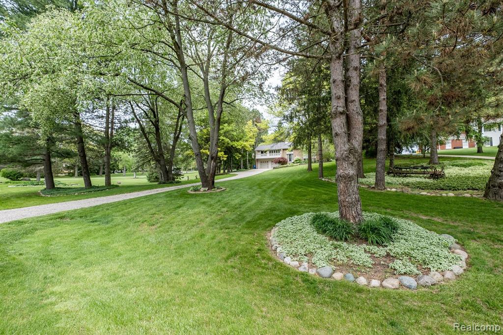 11207 PATTY ANN Lane, Romeo, MI 48065 — Photo 2
