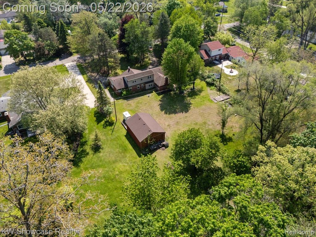 21105 Hugo Street, Farmington, MI 48336 — Photo 36