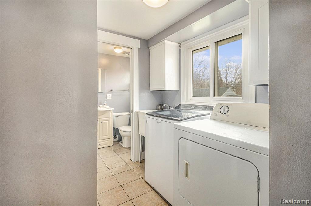 8100 RUSSELL Street, Shelby Twp, MI 48317 — Photo 14
