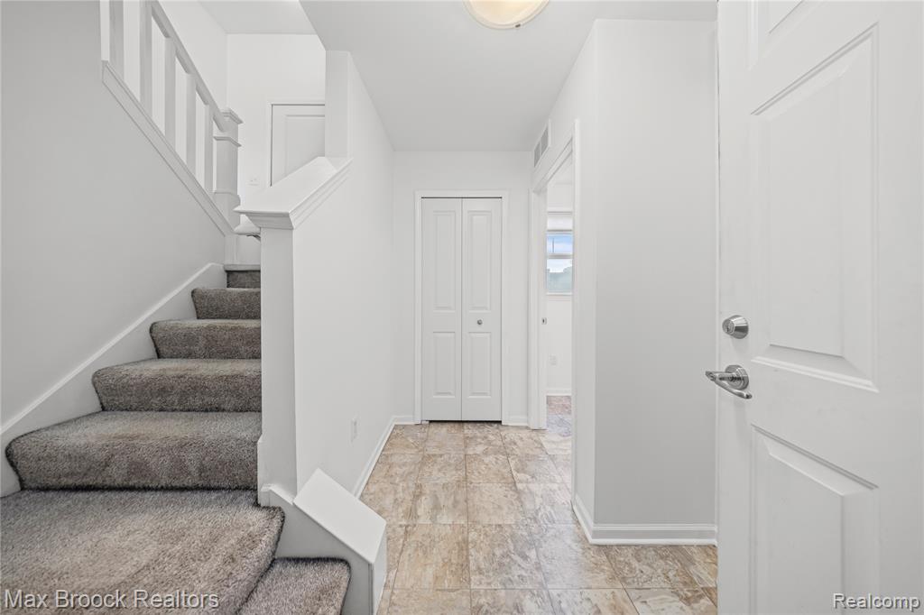 4636 Bradley Circle, 12, Troy, MI 48085 — Photo 24