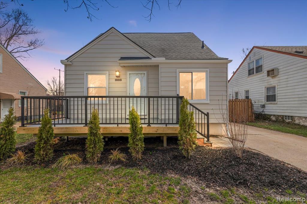 1888 Griffith Avenue, Berkley, MI 48072 — front exterior