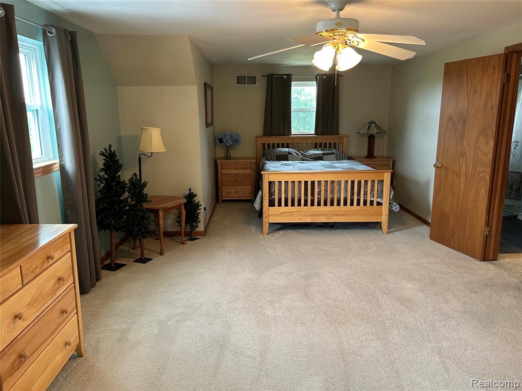 8812 S Byron Road, Gaines Vlg, MI 48436 — Photo 13