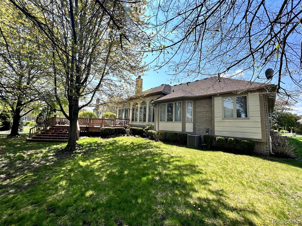 48280 ELMWOOD Drive, Shelby Twp, MI 48315 — Photo 14