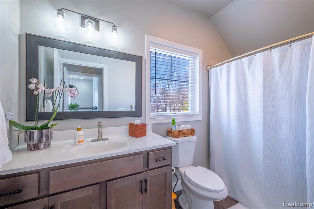 3442 COTTAGE COVE Drive, Fenton, MI 48430 — Photo 10
