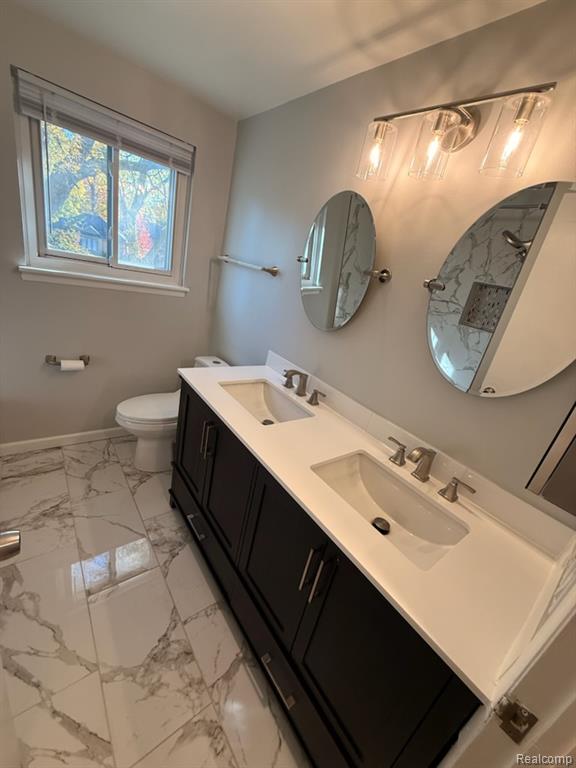 7072 Lee Crest Drive, West Bloomfield, MI — Photo 12