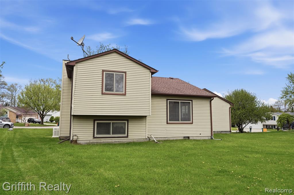 865 Alpine Drive, Brighton, MI 48116 — Photo 29