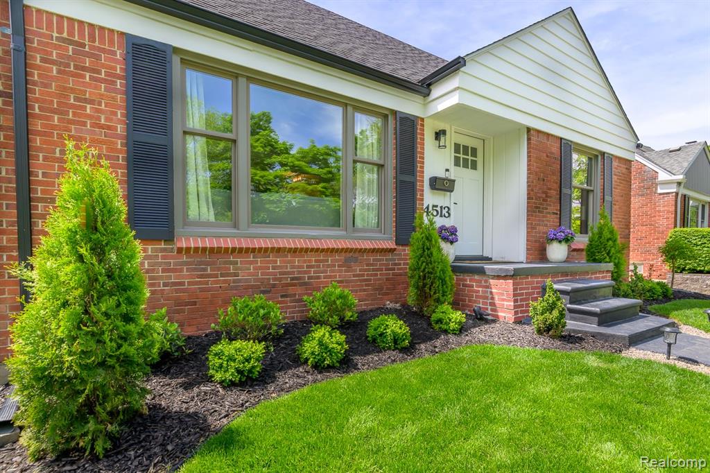 4513 Robinwood Avenue, Royal Oak, MI 48073 — Photo 4