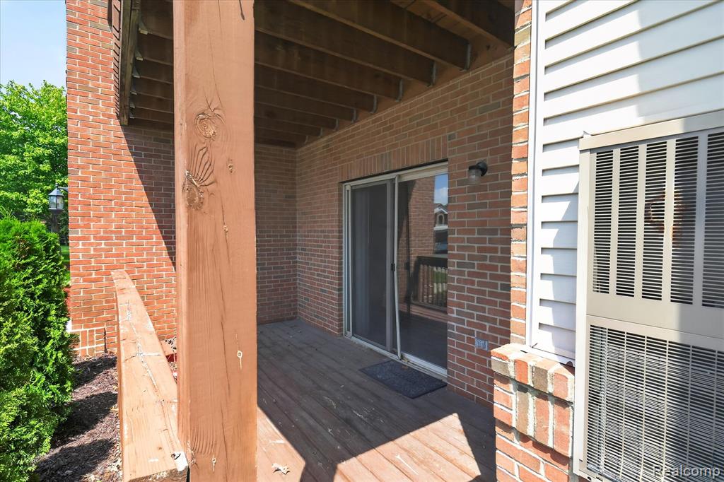 45720 Prairiegrass Court, Belleville, MI 48111 — Photo 30