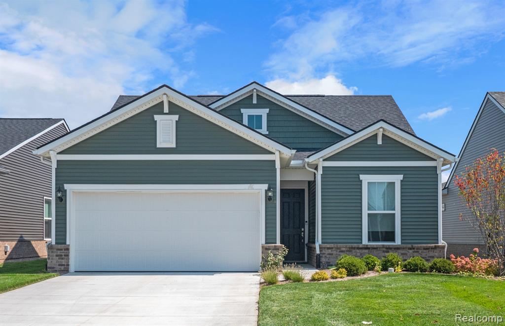 4121 Dogwood Drive, Milford, MI 48381
