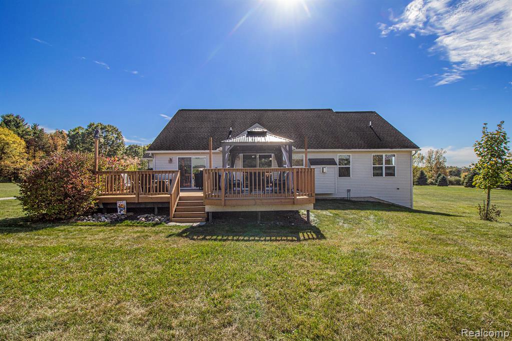 703 N Hughes Road, Howell, MI 48843 — Photo 35