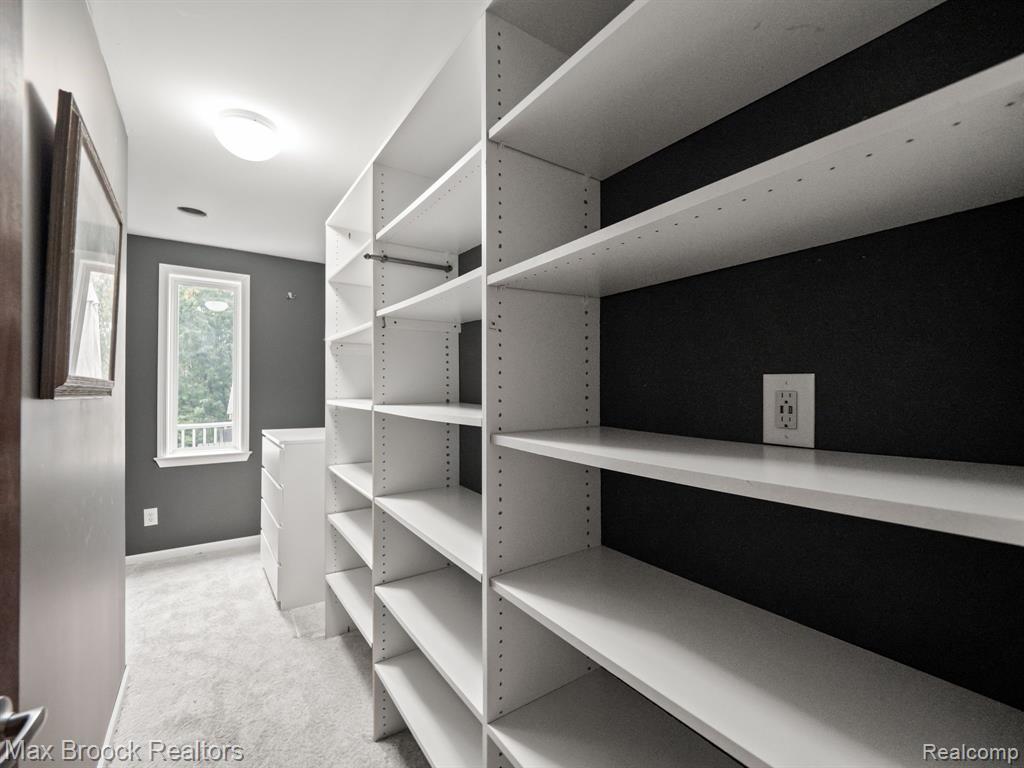 6570 CASTLE Drive, Bloomfield Hills, MI 48301 — Photo 28