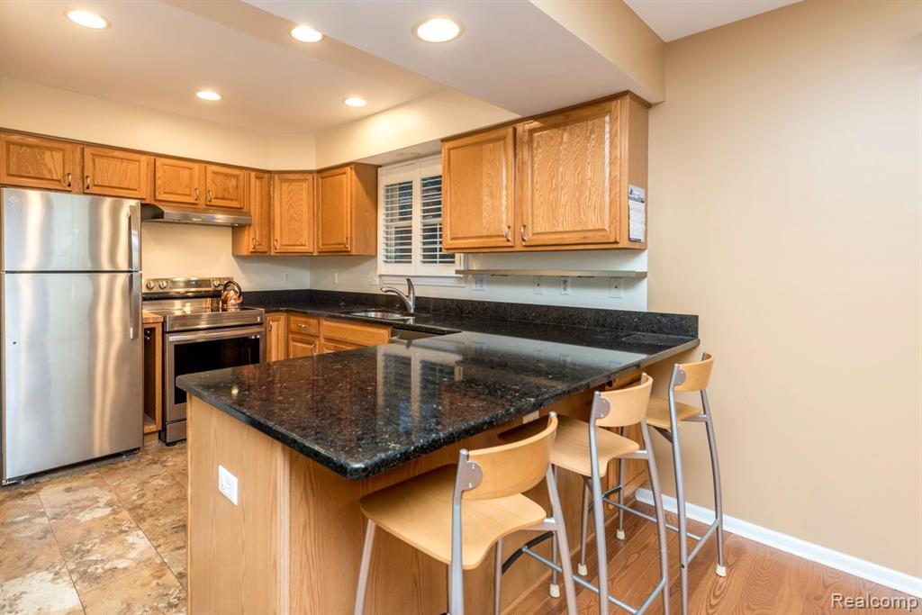 769 TAYLOR Street, Chelsea, MI 48118 — Photo 7