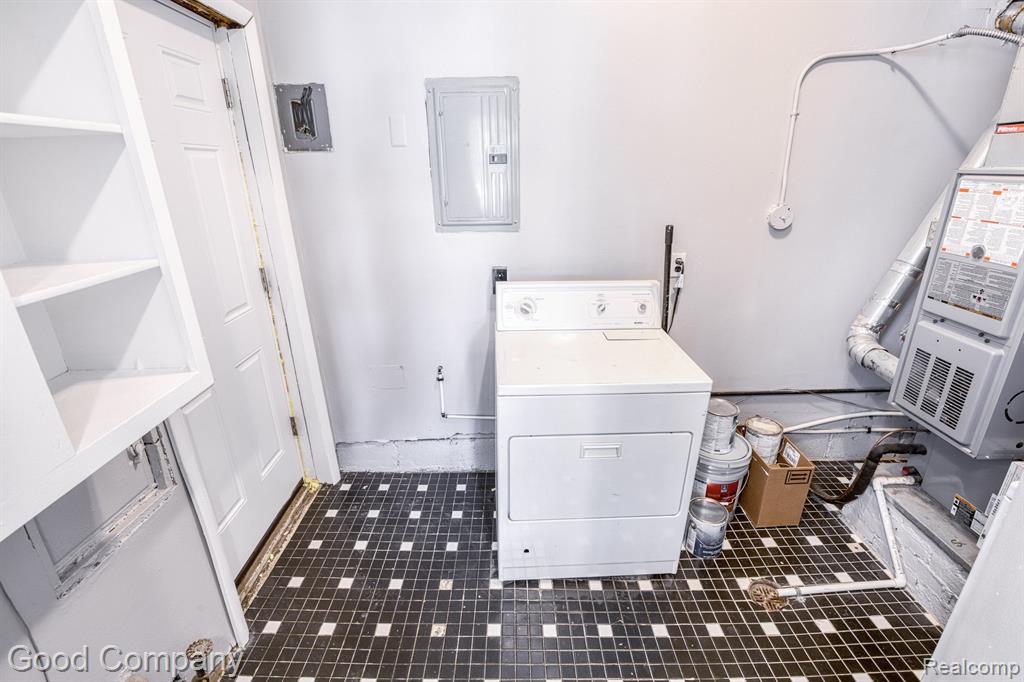 926 MILLARD Avenue, Royal Oak, MI 48073 — Photo 15