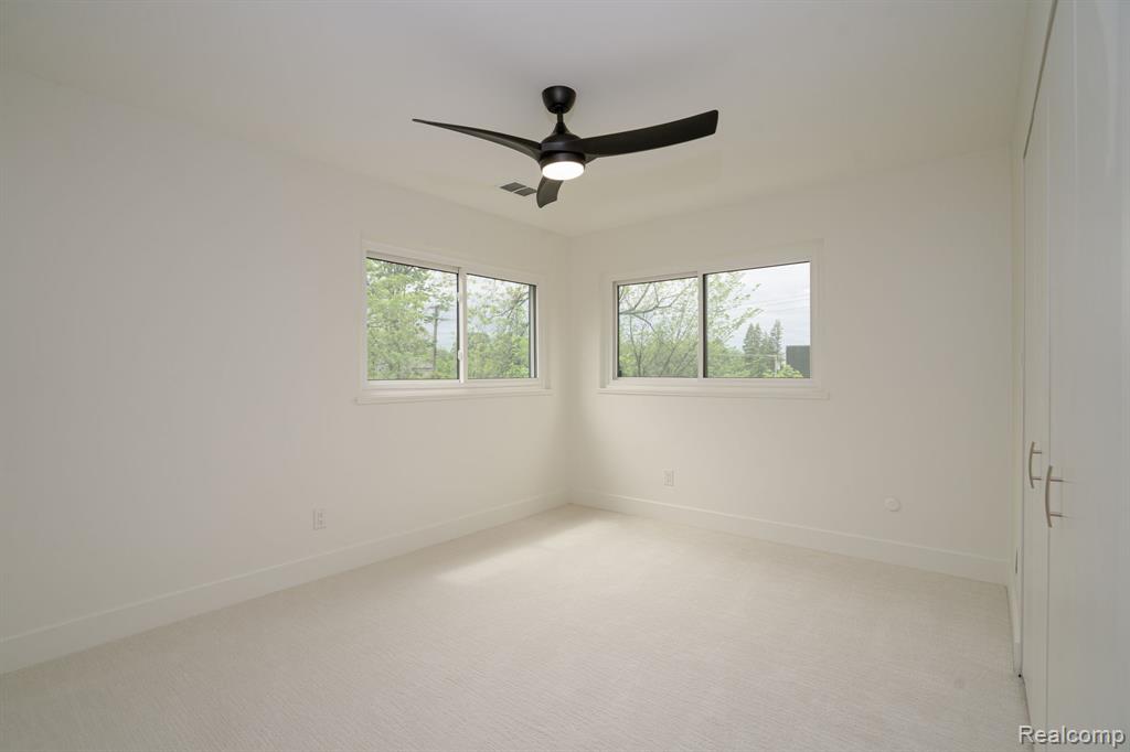 1907 Raymond Place, Bloomfield Hills, MI 48302 — Photo 32
