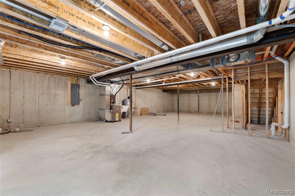 24790 Ashley Court, Redford, MI 48239 — Photo 34