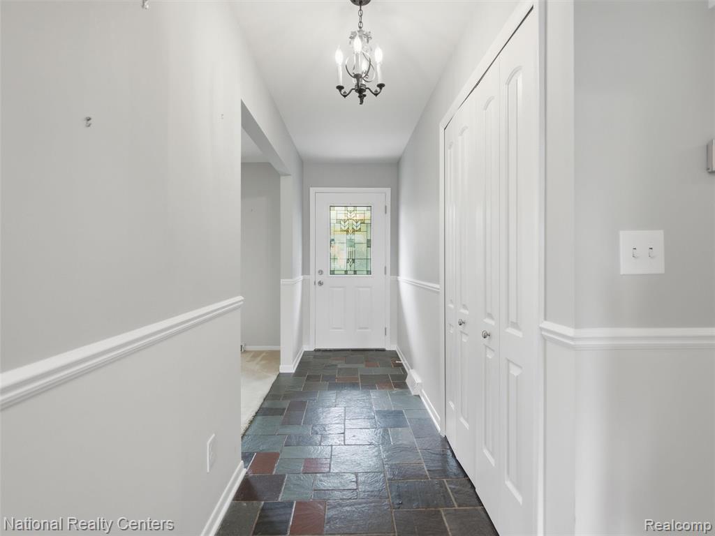 6858 Wellesley Terrace, Clarkston, MI — Photo 14
