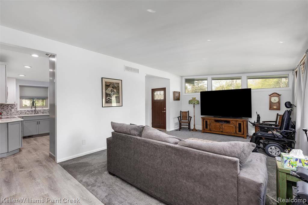 3340 Ordam Court, Oakland, MI — Photo 13