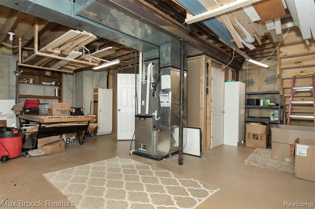 3685 Sunset Boulevard, Orchard Lake Village, MI 48324 — Photo 39