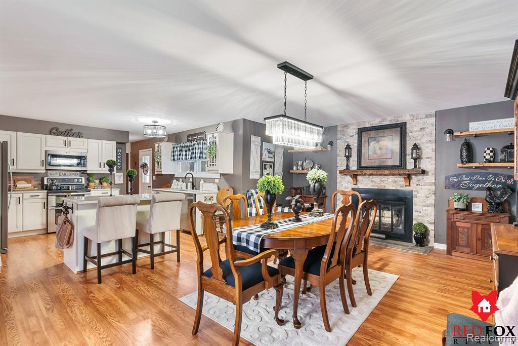 751 WILLIAMSBURG Drive, Caro, MI 48723 — Photo 16
