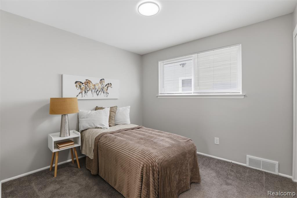 15534 Dixie, Redford, MI 48239 — Photo 11