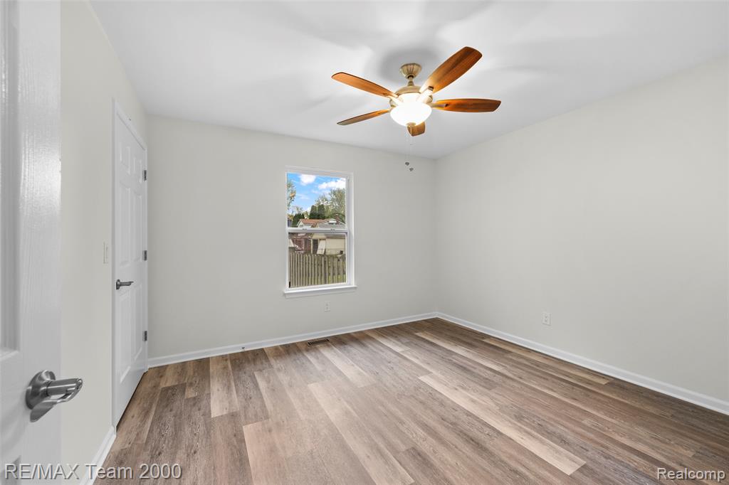 4253 Polk Street, Dearborn Heights, MI 48125 — Photo 17
