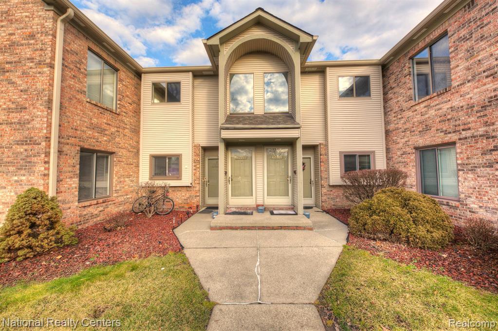 42744 LILLEY POINTE Drive, Canton, MI 48187 — front exterior