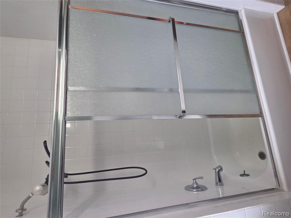 3254 Hogarth Street, Detroit, MI 48206 — Photo 24