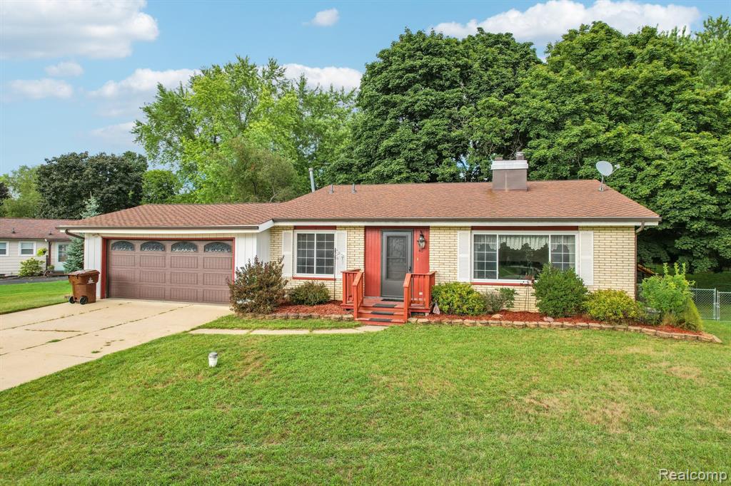 40 Endicott Drive, Howell, MI 48843 — Photo 23
