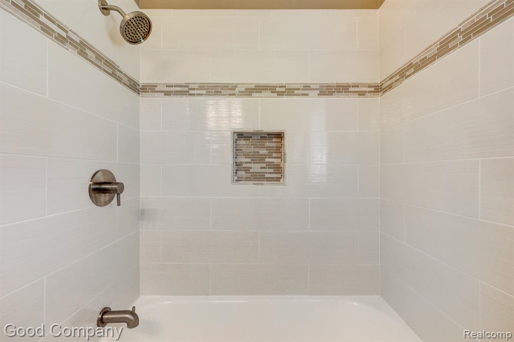 703 E BLOOMFIELD Avenue, Royal Oak, MI 48073 — Photo 22