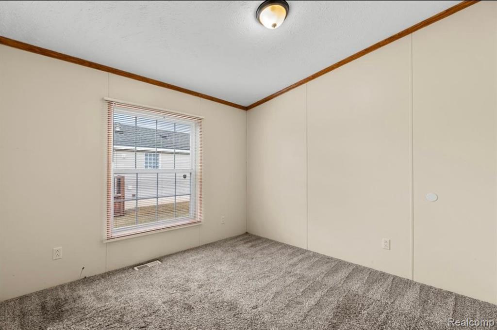 45288 Burgundy Drive, Macomb, MI 48044 — Photo 15