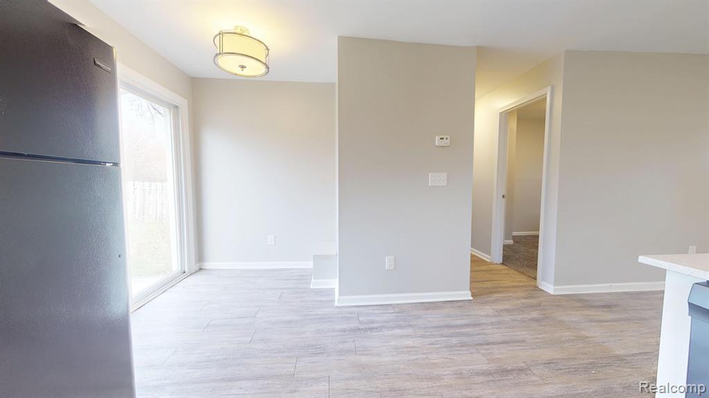 769 PALMER Drive, Pontiac, MI 48342 — Photo 5