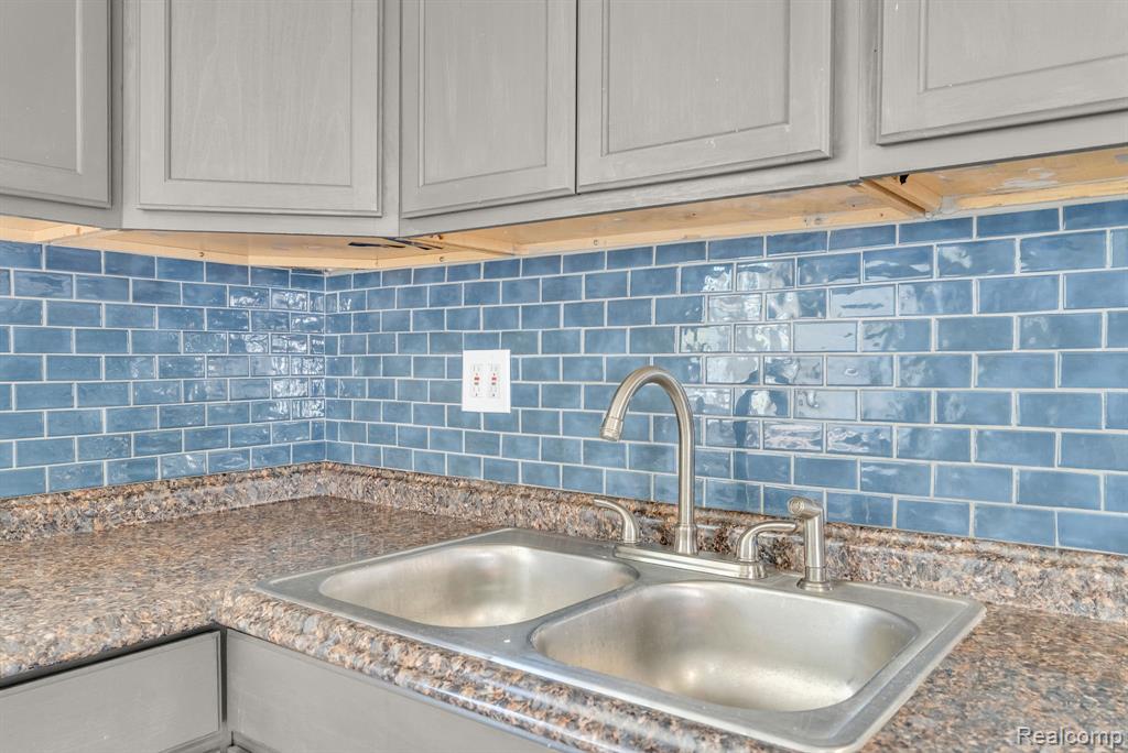 24915 Saint Paul Boulevard, Harrison Township, MI — Photo 53